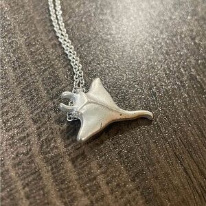 Elegant Silver Manta Ray Pendant Necklace
